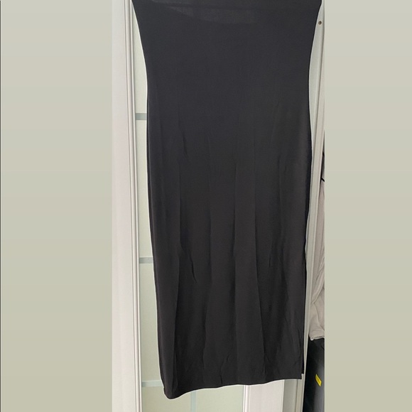 Black dress - Picture 1 of 4